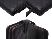 Load image into Gallery viewer, CHANEL シャネル 二つ折り財布 マトラッセ ラムスキン 17番台 ブラック シルバー金具 良品 中古 56188