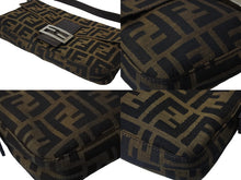 Load image into Gallery viewer, FENDI フェンディ ワンショルダーバッグ ズッカ柄 マンマバケット キャンバス レザー ブラウン シルバー金具 美品 中古 56229