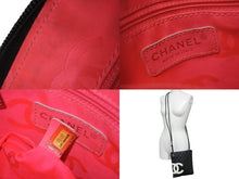 Load image into Gallery viewer, CHANEL シャネル ショルダーバッグ カンボンライン ココマーク 10番台 ブラック レザー シルバー金具 美品 中古 56273