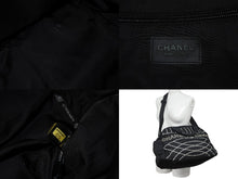 Load image into Gallery viewer, CHANEL シャネル スポーツライン 2WAYボストンバッグ 10番台 A32808 ナイロン ブラック ホワイト 美品 中古 56291