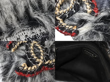 Load image into Gallery viewer, CHANEL シャネル 編み込みチェーンハンドバッグ ファンタジーファー ココマーク ファブリック 14番台 2010年 美品 中古 56315