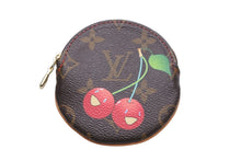Load image into Gallery viewer, LOUIS VUITTON ルイヴィトン コインケース M95043 丸型 モノグラム チェリー コーティングキャンバス ブラウン 美品 中古 56328
