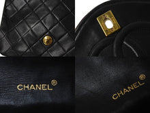 Load image into Gallery viewer, CHANEL シャネル チェーンショルダーバッグ マトラッセ シングル シール無し ラムスキン ブラック ゴールド金具 美品 中古 56374