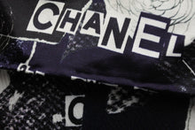 Load image into Gallery viewer, 極美品 CHANEL シャネル ジャンプスーツ ブルー ブラック ホワイト シルク ココマーク オールインワン P63236V48762 36 中古 56433
