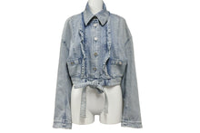 Load image into Gallery viewer, 新品同様 CHANEL シャネル デニムジャケット ココマークボタン フリル P73033V64637 インディゴ サイズ36 中古 56443