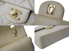 Load image into Gallery viewer, CHANEL シャネル Wフラップショルダーバッグ ラムスキン 0番台 中マトラッセ ゴールド金具 ベージュ 中古 56542