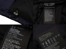 画像をギャラリービューアに読み込む, 極美品 PRADA プラダ 新型 メンズ ダウンベスト アウター トライアングルロゴ SGN940 ネイビー サイズ52 中古 56553 