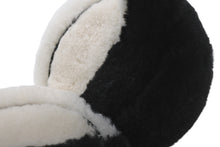 Load image into Gallery viewer, 極美品 CHANEL シャネル イヤーマフ シアリング ココマーク ブラック ホワイト AA7836B06521 中古 56578