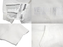 Load image into Gallery viewer, VETEMENTS ヴェトモン 2019AW Logo Hoodie パーカー オーバーサイズ ロゴプリント ホワイト UAH20TR725 美品 中古 56590