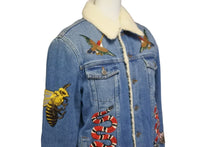 Load image into Gallery viewer, GUCCI グッチ ジャケット 18AW エンブロイダリーボアデニムジャケット タイガー キッズ サイズ12 431155 XR221 美品 中古 56614