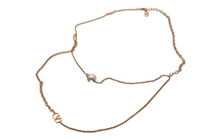 極美品 Valentino Garavani ヴァレンティノ ガラヴァーニ パール ロゴ ネックレス ゴールド 16.3g TW2JOE97UXM 中古 56642