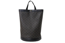 Load image into Gallery viewer, 極美品 CELINE セリーヌ ジッパー バックパック トリオンフ キャンバス 191792CHI.38NO ブラウン ゴールド金具 中古 56664