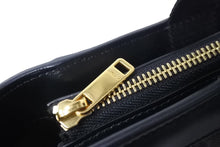 Load image into Gallery viewer, 極美品 CELINE セリーヌ ジッパー バックパック トリオンフ キャンバス 191792CHI.38NO ブラウン ゴールド金具 中古 56664