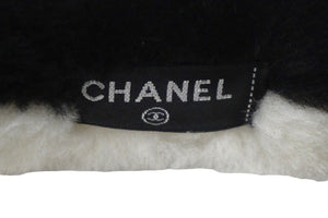 極美品 CHANEL シャネル イヤーマフ シアリング ココマーク ブラック ホワイト AA7836B06521 中古 56680