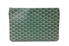 Load image into Gallery viewer, GOYARD ゴヤール ヘリンボーン柄 セナMM クラッチバッグ グリーン PVC 82273893 鞄 ロゴ シルバー金具 美品 中古 56687