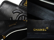Load image into Gallery viewer, CHANEL シャネル ミニ マトラッセ バイカラー チェーン ショルダーバッグ 1番台 ココマーク ラムスキン 良品 中古 56698