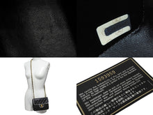 Load image into Gallery viewer, CHANEL シャネル ミニ マトラッセ バイカラー チェーン ショルダーバッグ 1番台 ココマーク ラムスキン 良品 中古 56698