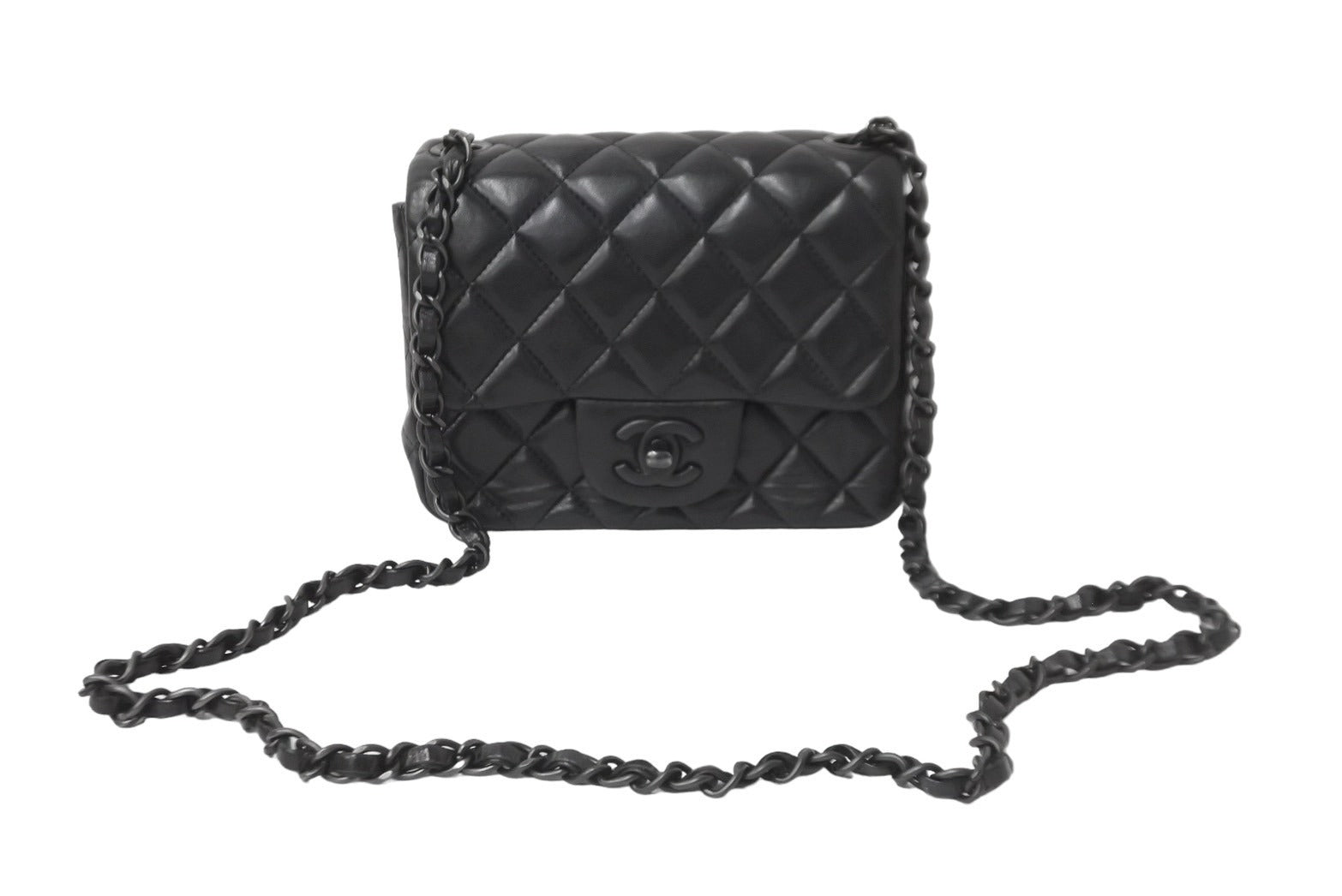 シャネル チェーンショルダーバッグ ミニミニ マトラッセ14 ココマーク ラムスキン CHANEL バッグ 黒