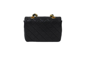 CHANEL シャネル ミニ マトラッセ チェーン ショルダーバッグ 1番台 ラムスキン ゴールド金具 ココマーク 美品 中古 56718