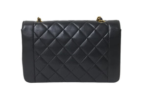 CHANEL シャネル チェーンショルダーバッグ ダイアナ マトラッセ 25cm 2番台 ブラック ゴールド金具 美品 中古 56733