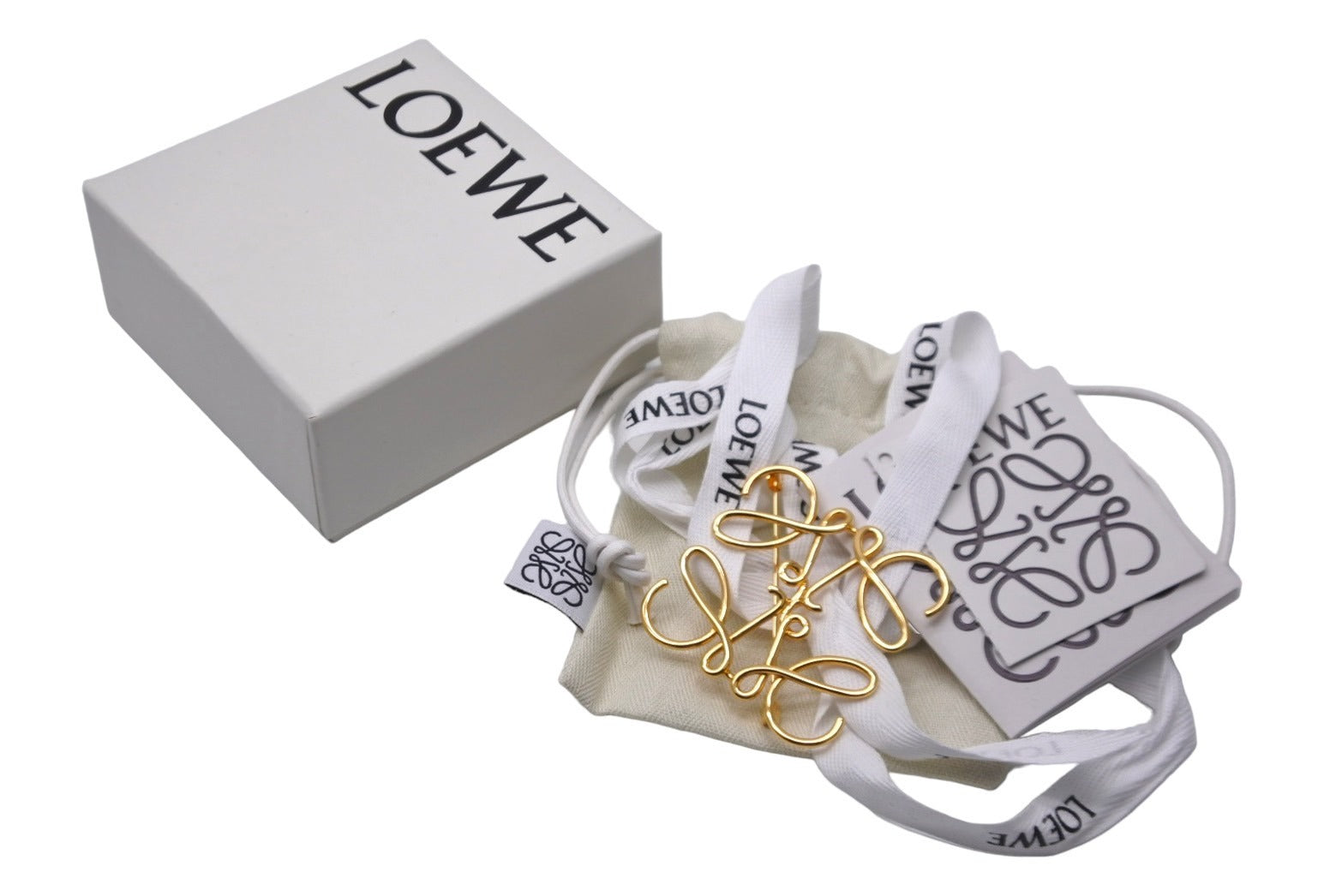 LOEWE(ロエベ) – Tagged 