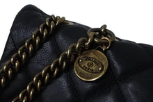 Load image into Gallery viewer, 極美品 CHANEL シャネル チェーンショルダーバッグ マトラッセ 18番台 ラムスキン ブラック ゴールド金具 中古 56755