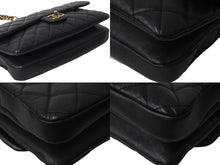 Load image into Gallery viewer, 極美品 CHANEL シャネル チェーンショルダーバッグ マトラッセ 18番台 ラムスキン ブラック ゴールド金具 中古 56755