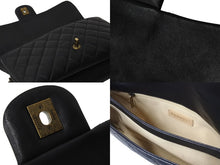 Load image into Gallery viewer, 極美品 CHANEL シャネル チェーンショルダーバッグ マトラッセ 18番台 ラムスキン ブラック ゴールド金具 中古 56755