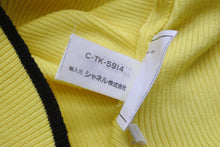 Load image into Gallery viewer, CHANEL シャネル タンクトップ ノースリーブ タンクトップ ココマーク ボタン イエロー サイズ40 美品 中古 56762