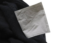 Load image into Gallery viewer, CHANEL シャネル 半袖Ｔシャツ ココマーク ベロア チビT ブラック ショート丈 サイズ40 96P 美品 中古 56763