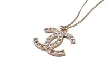 Load image into Gallery viewer, CHANEL シャネル ネックレス ココマーク B13P刻印 スクエア ラインストーン シャンパンゴールド 美品 中古 56765