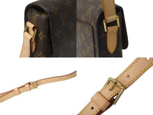 Load image into Gallery viewer, LOUIS VUITTON ルイヴィトン ショルダーバッグ サンクルー モノグラム M51242 ブラウン ゴールド金具 美品 中古 56786