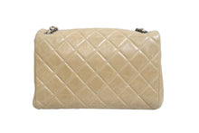 Load image into Gallery viewer, CHANEL シャネル チェーンショルダーバッグ ココマーク 20番台 2015年 マトラッセ ラムスキン ベージュ シルバー 美品 中古 56798