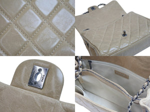 CHANEL シャネル チェーンショルダーバッグ ココマーク 20番台 2015年 マトラッセ ラムスキン ベージュ シルバー 美品 中古 56798
