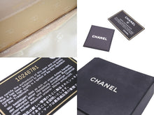 Load image into Gallery viewer, CHANEL シャネル カードケース 10番台 ベージュ 小物 ココマーク キーリング付き 小銭入れ コインケース 良品 中古 56809