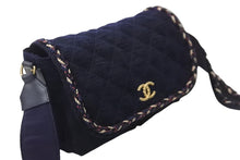 Load image into Gallery viewer, 極美品 CHANEL シャネル ショルダーバッグ ザルツブルクマトラッセ ココマーク 24番台 A91821 ネイビー ゴールド金具 中古 56819