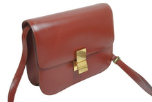 Load image into Gallery viewer, CELINE セリーヌ ショルダーバッグ プレオウンド クラシック ボックス 斜め掛け カーフスキン レッド ゴールド金具 良品 中古 56876