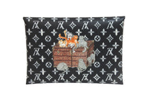 Load image into Gallery viewer, 極美品 LOUIS VUITTON ルイヴィトン ポーチ ポシェット キリガミ モノグラム キャットグラム M63885 ゴールド金具 中古 56900