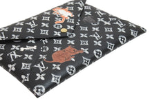 Load image into Gallery viewer, 極美品 LOUIS VUITTON ルイヴィトン ポーチ ポシェット キリガミ モノグラム キャットグラム M63885 ゴールド金具 中古 56900