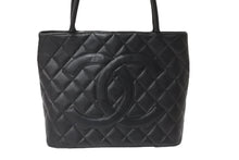 Load image into Gallery viewer, CHANEL シャネル 復刻トート 6番台 ハンドバッグ トート ココマーク キャビアスキン ブラック シルバー金具 美品 中古 56918