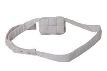 Load image into Gallery viewer, 極美品 BOTTEGAVENETA ボッテガヴェネタ 22SS イントレチャート ミニキャンディ パデットカセット バッグ ピンク 中古 56930