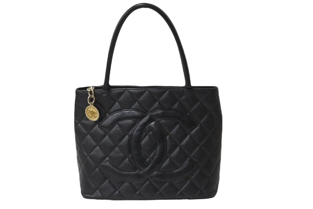 極美品 CHANEL シャネル キャビアスキン 復刻 トートバッグ 7番台 ハンドバッグ ブラック ココマーク ロゴ ゴールド金具 中古 56945