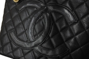 極美品 CHANEL シャネル キャビアスキン 復刻 トートバッグ 7番台 ハンドバッグ ブラック ココマーク ロゴ ゴールド金具 中古 56945