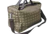 Load image into Gallery viewer, 極美品 CHANEL シャネル ニュートラベルライン ナイロン 2WAY ショルダーバッグ 7番台 ボストンバッグ カーキ A15969 中古 56958