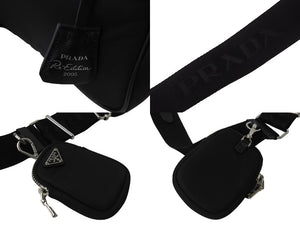 PRADA プラダショルダーバッグ ポシェットポーチ ストラップ付き 2005年再版 1BH204 シルバー金具 美品 中古 56988 