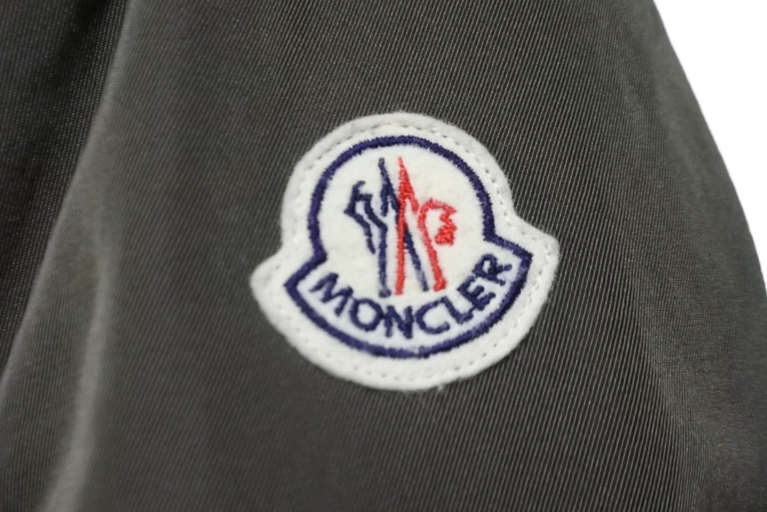 入手困難❗MONCLER モンクレール ダウンコート サイズ0 オリーブ MONCLER モンクレール A20934980649 BEAUREGARD ボールガール