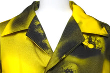 Load image into Gallery viewer, 新品同様 PRADA 22年 プラダ 半袖シャツ SC513-11P1 トライアングルロゴ リナイロン イエロー ブラック サイズXS 中古 57020