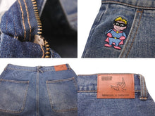 Load image into Gallery viewer, KidSuper キッドスーパー パッチワーク デニムストレートパンツ AW23-PT-2 ブルー 刺繍 ゴールド金具 美品 中古 57036
