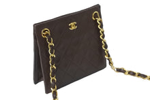 Load image into Gallery viewer, CHANEL シャネルチェーンショルダーバッグ ココマーク マトラッセ ラムスキン 1985〜1990 ダークブラウン ゴールド 美品 中古 57039