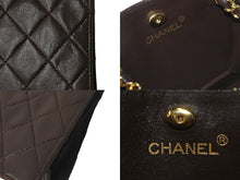 Load image into Gallery viewer, CHANEL シャネルチェーンショルダーバッグ ココマーク マトラッセ ラムスキン 1985〜1990 ダークブラウン ゴールド 美品 中古 57039
